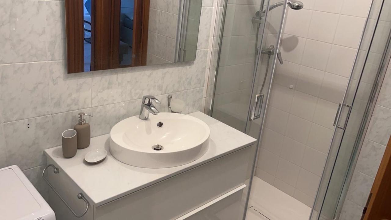Green Apartment And Pools Дезенцано-дель-Гарда Экстерьер фото